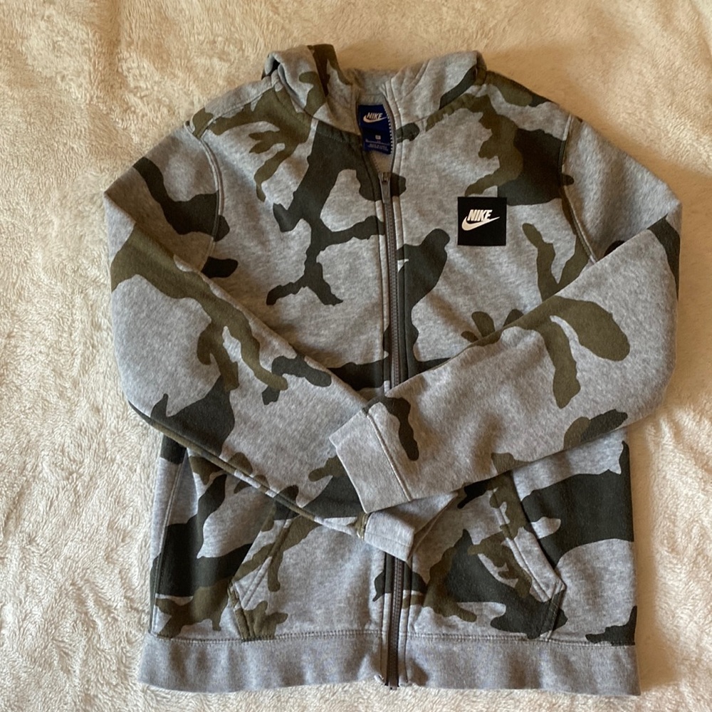 Nike camo grey zip up hoodie